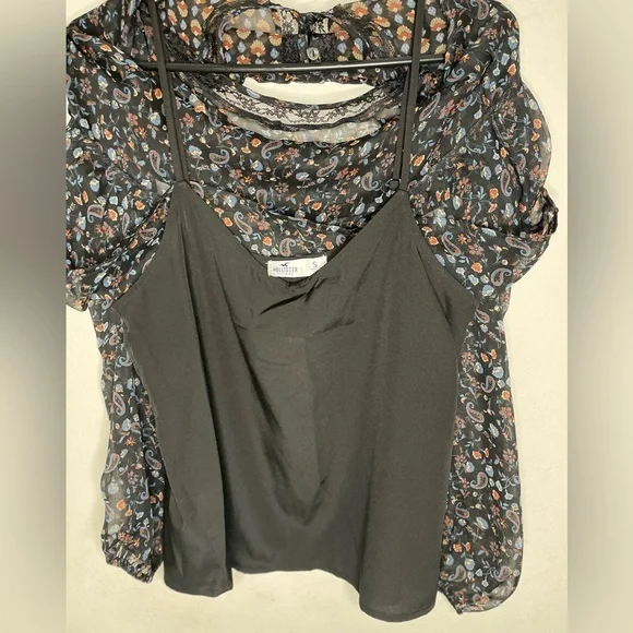 Hollister Top - Picture 3 of 5